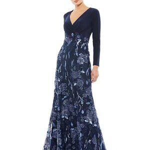 NWT $598 XL Mac Duggal V-Neck Long Sleeve Embellished Floral Applique Gown